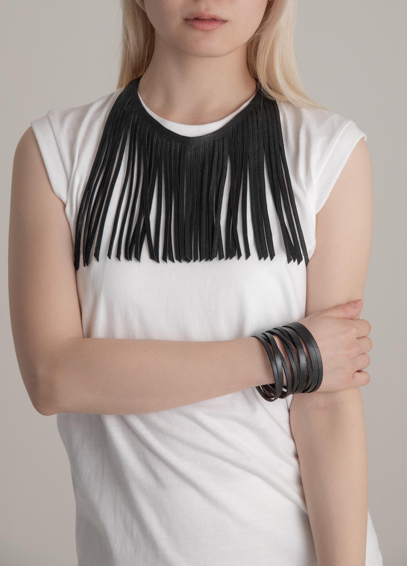 レザーフリンジネックレスBlack cowhide（柳に風002-NEC）柳に風シリーズ